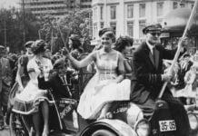 Se de historiske 17. mai-bildene