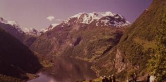 The 1964 car calendar for Møre og Romsdal is now searchable